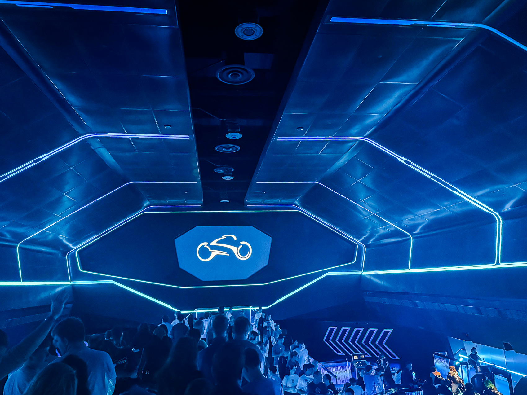 Magic Kingdom
Walt Disney World
Florida
November 4, 2025


DerekBrad.com