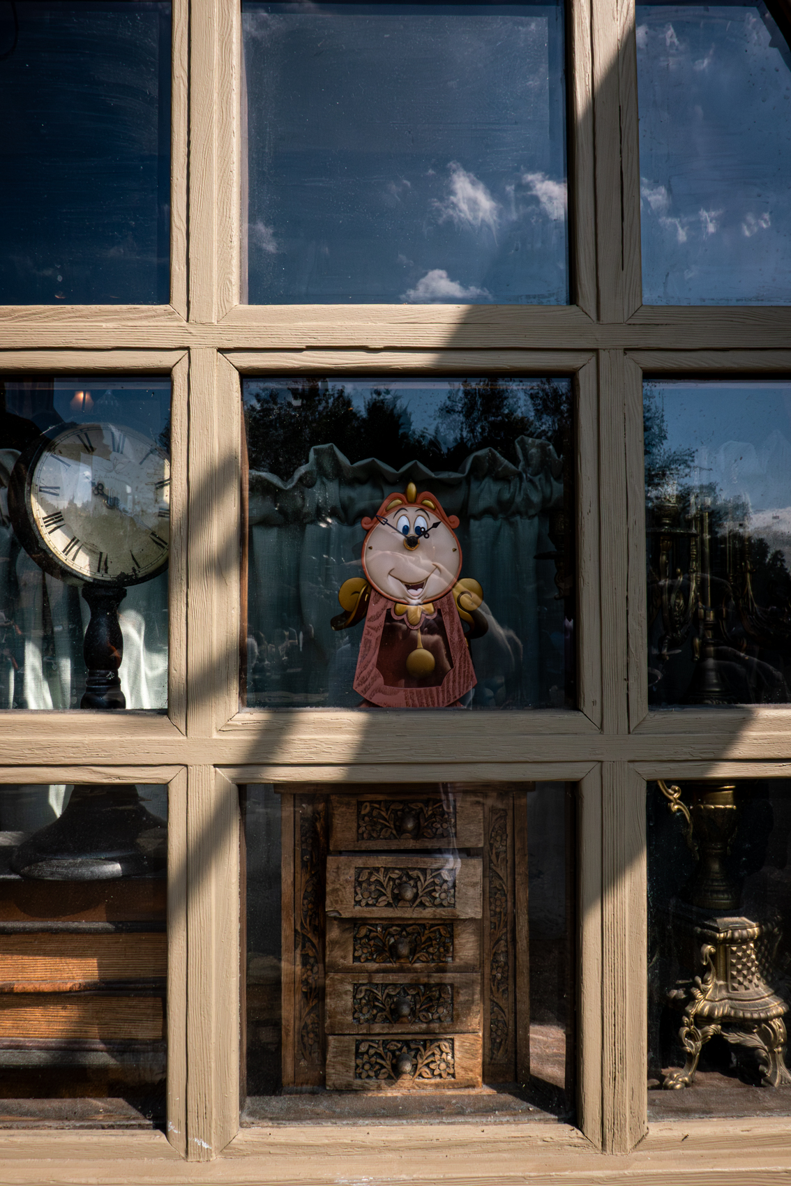 Magic Kingdom
Walt Disney World
Florida
November 4, 2025


DerekBrad.com