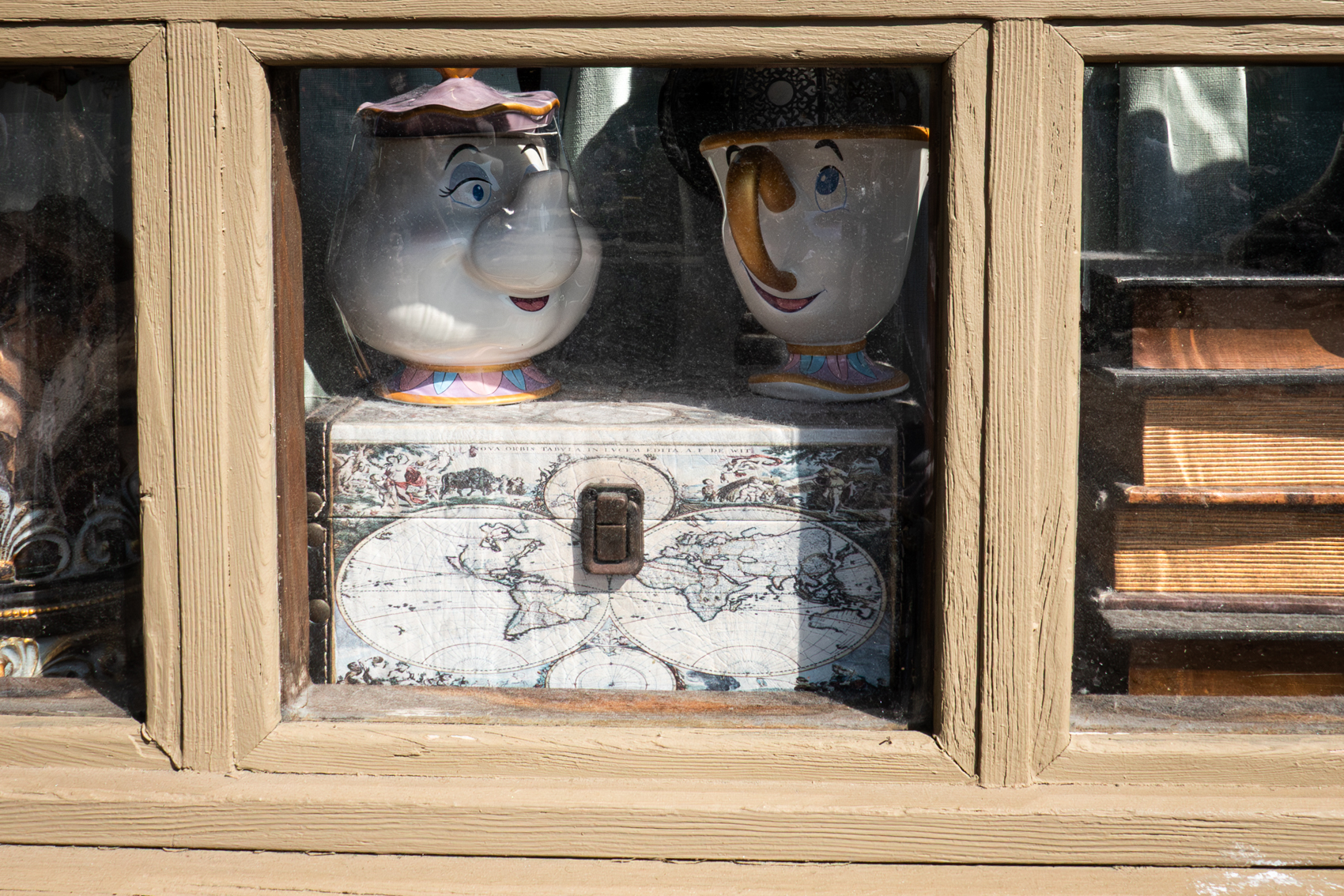 Magic Kingdom
Walt Disney World
Florida
November 4, 2025


DerekBrad.com