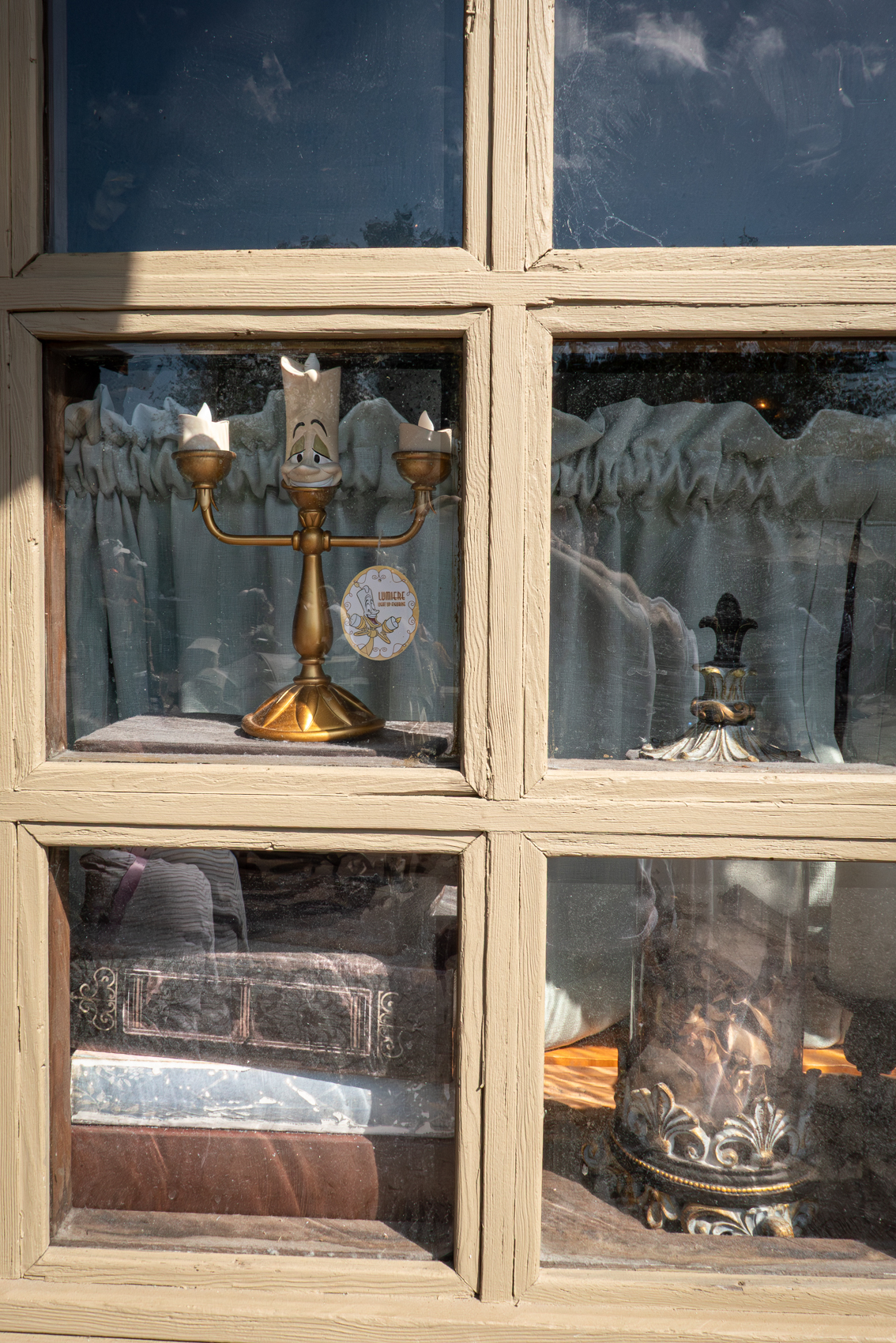 Magic Kingdom
Walt Disney World
Florida
November 4, 2025


DerekBrad.com