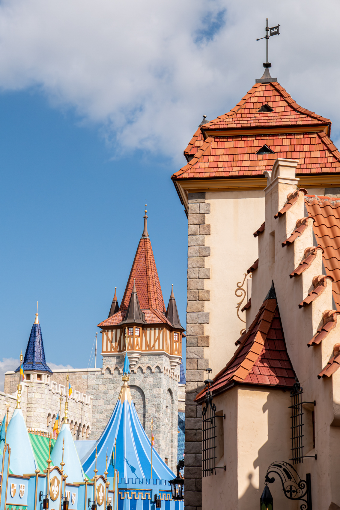 Magic Kingdom
Walt Disney World
Florida
November 4, 2025


DerekBrad.com