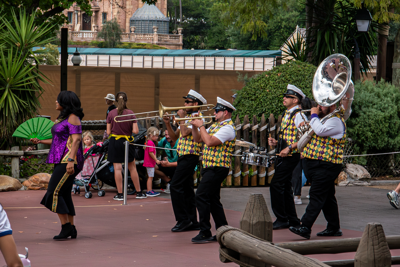 Magic Kingdom
Walt Disney World
Florida
November 4, 2025


DerekBrad.com