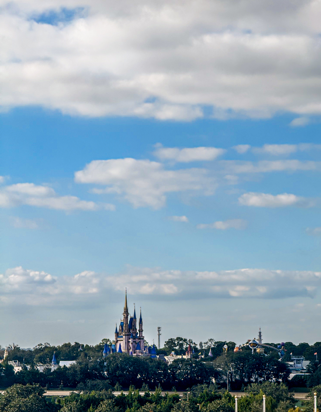 Magic Kingdom
Walt Disney World
Florida
November 4, 2025


DerekBrad.com