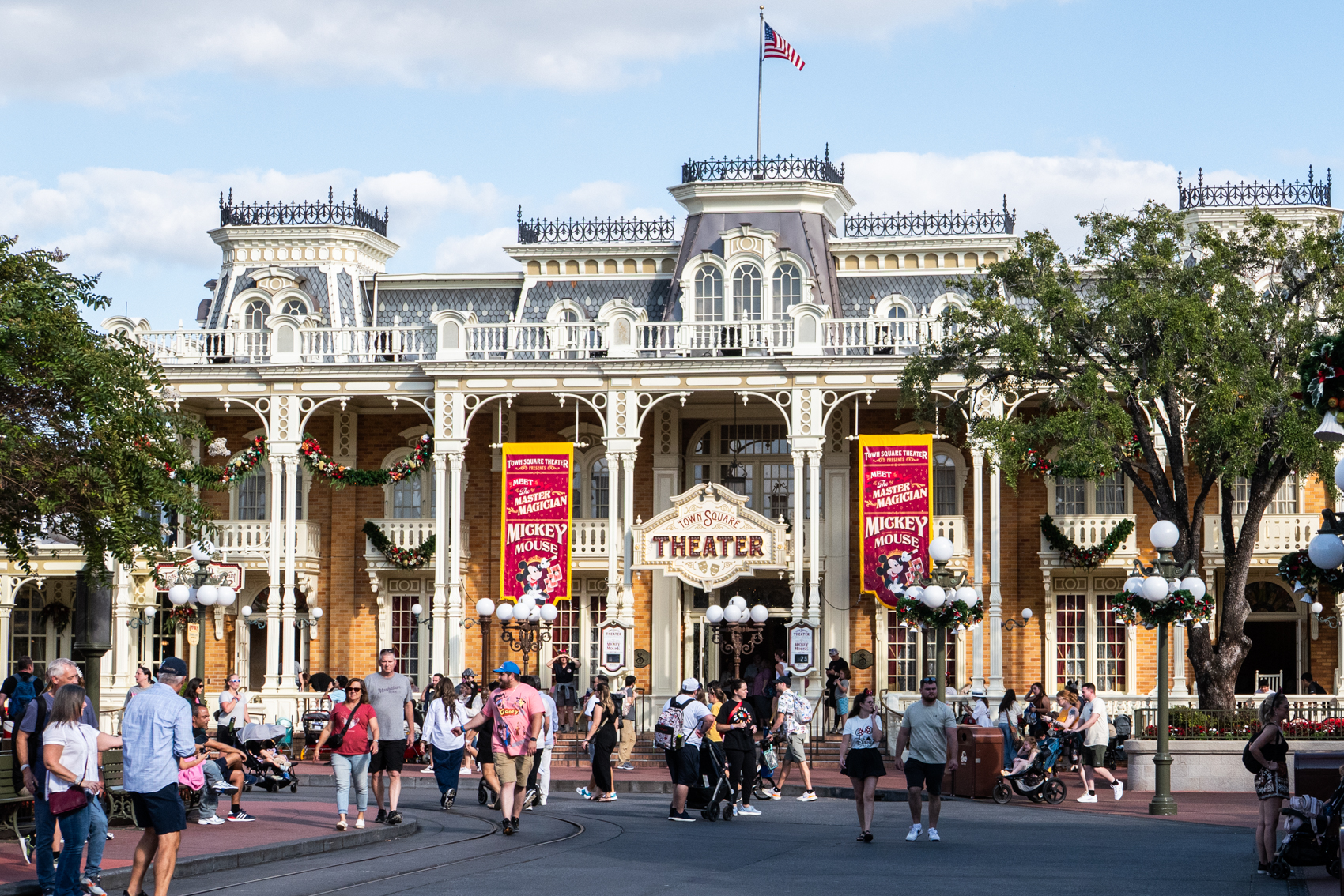 Magic Kingdom
Walt Disney World
Florida
November 4, 2025


DerekBrad.com