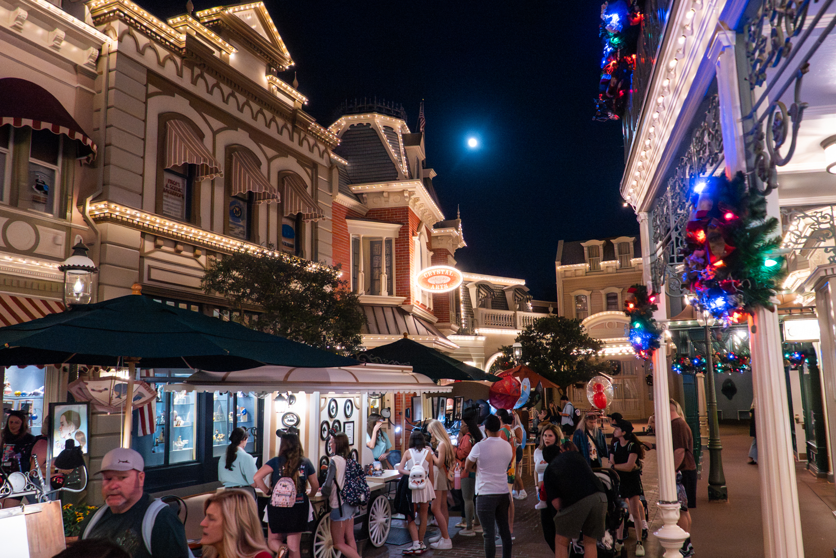 Magic Kingdom
Walt Disney World
Florida
November 4, 2025


DerekBrad.com