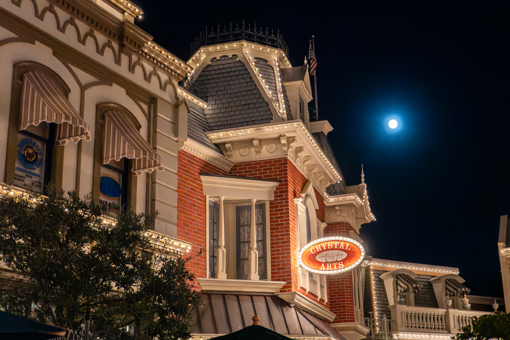 Magic Kingdom
Walt Disney World
Florida
November 4, 2025


DerekBrad.com