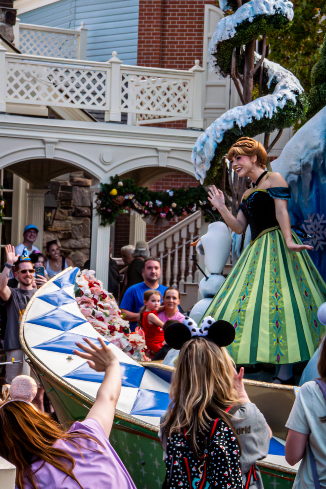 Disney Festival of Fantasy Parade
Magic Kingdom
Walt Disney World
Florida
November 4, 2025


DerekBrad.com