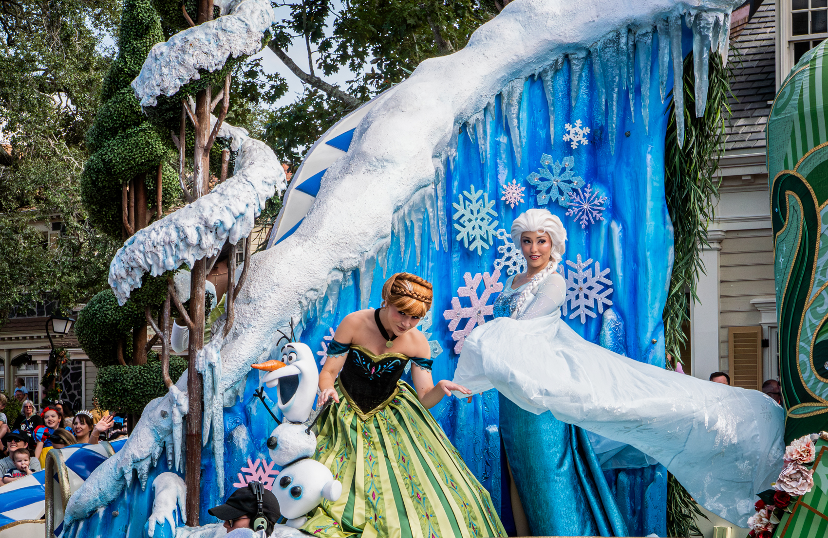 Disney Festival of Fantasy Parade
Magic Kingdom
Walt Disney World
Florida
November 4, 2025


DerekBrad.com