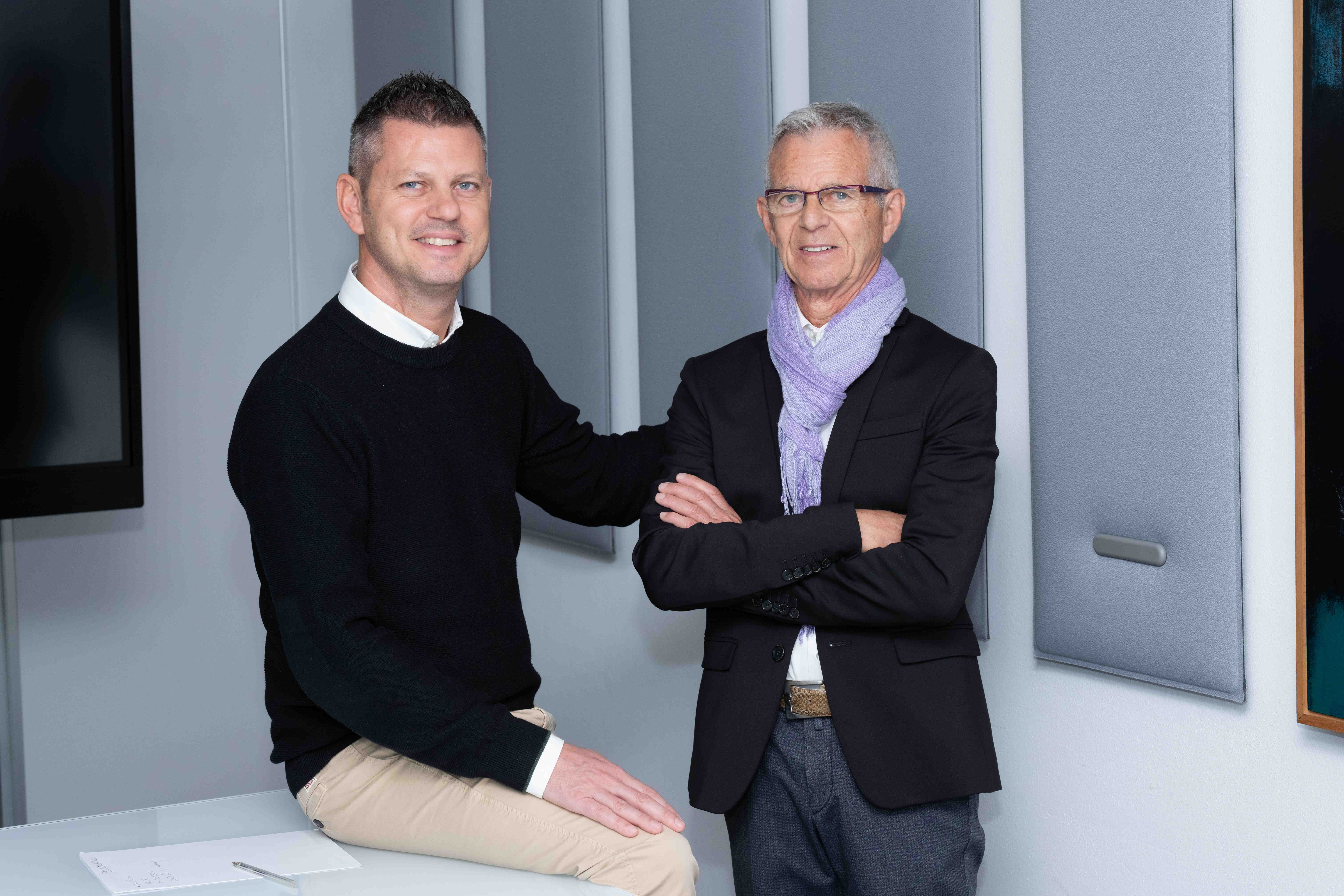 VILLOTTI GROUP
OTTOBRE 2024

FOTO RITRATTO TEAM E DIRIGENZA PER USO WEB

NELLA FOTO: Marco VILLOTTI e Renato VILLOTTI




@FEDERICO NARDELLI


