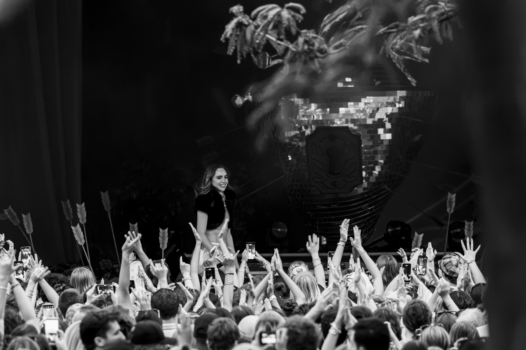 Suki Waterhouse
The Loveland Tour
Gallivan Center
Salt Lake City, Utah
July 27, 2026


DerekBrad.com