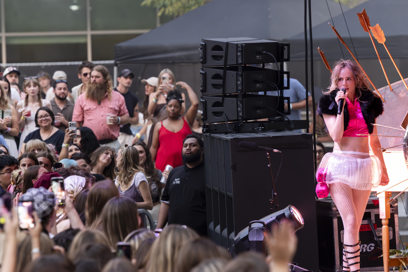 Suki Waterhouse
The Loveland Tour
Gallivan Center
Salt Lake City, Utah
July 27, 2026


DerekBrad.com