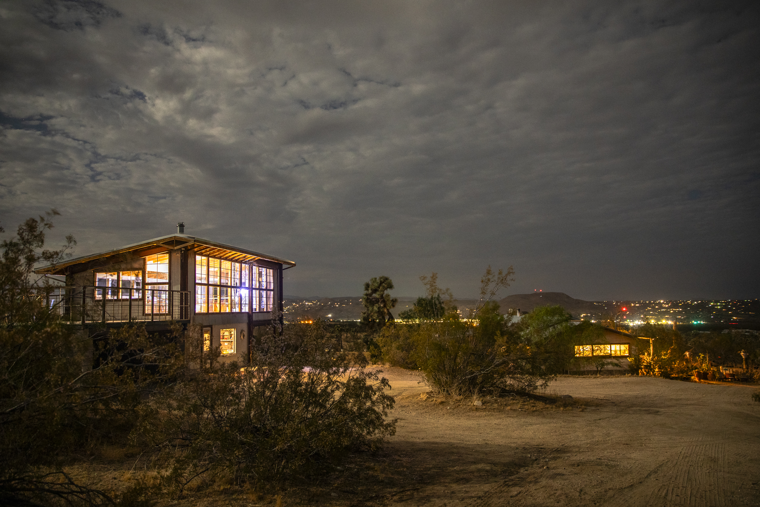 Exterior of Spikehorn Ranch in Joshua Tree, architectural photography by Scott Pasfield
