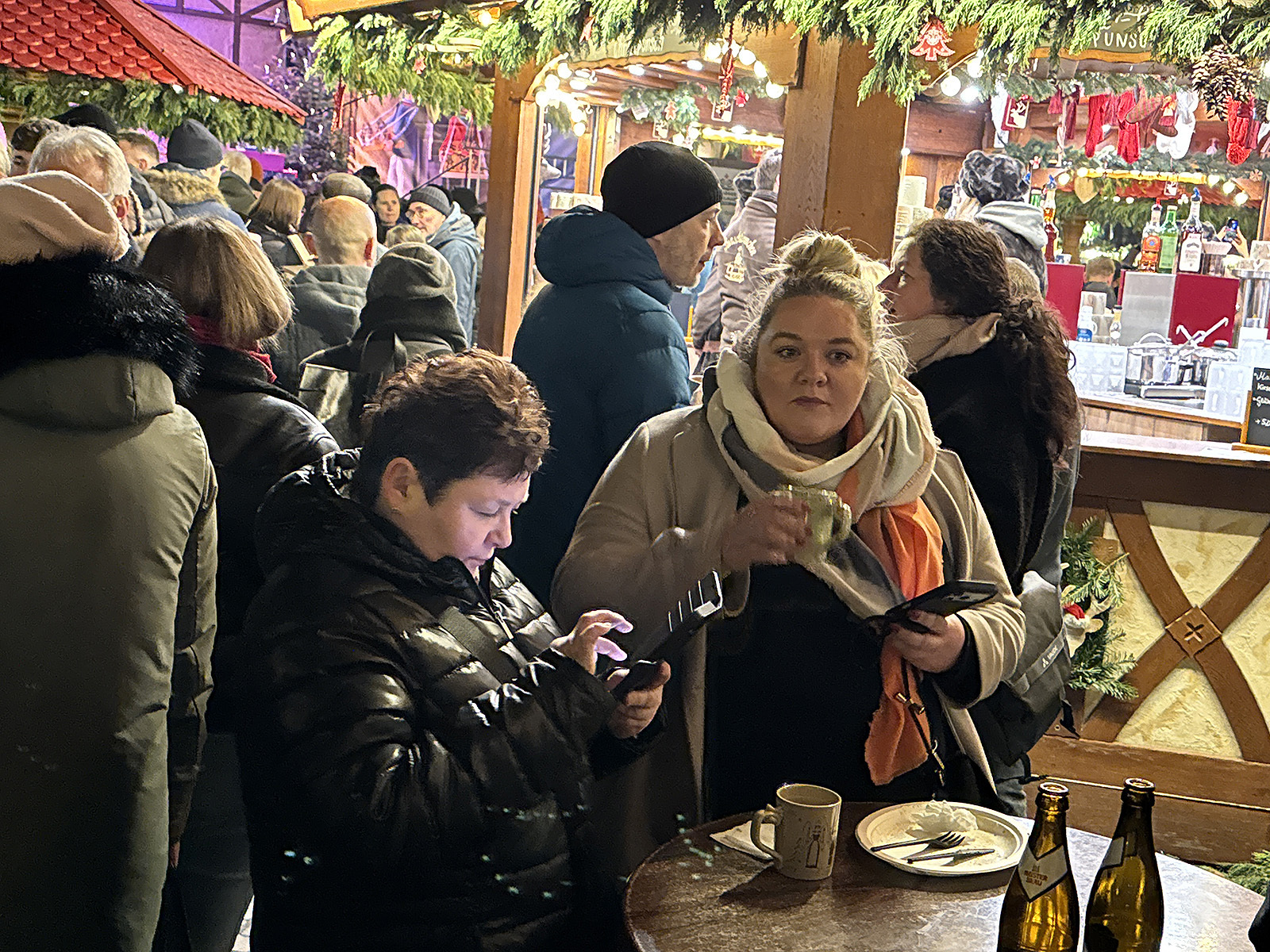 Dresden 12.12.2025, 18:04