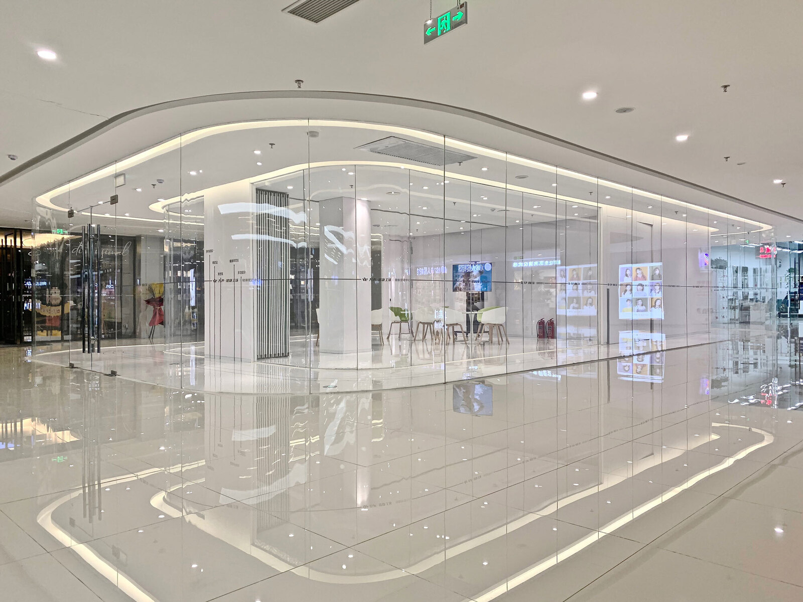 Gallery Welsend Health Management Centre | WHITE BENTO
