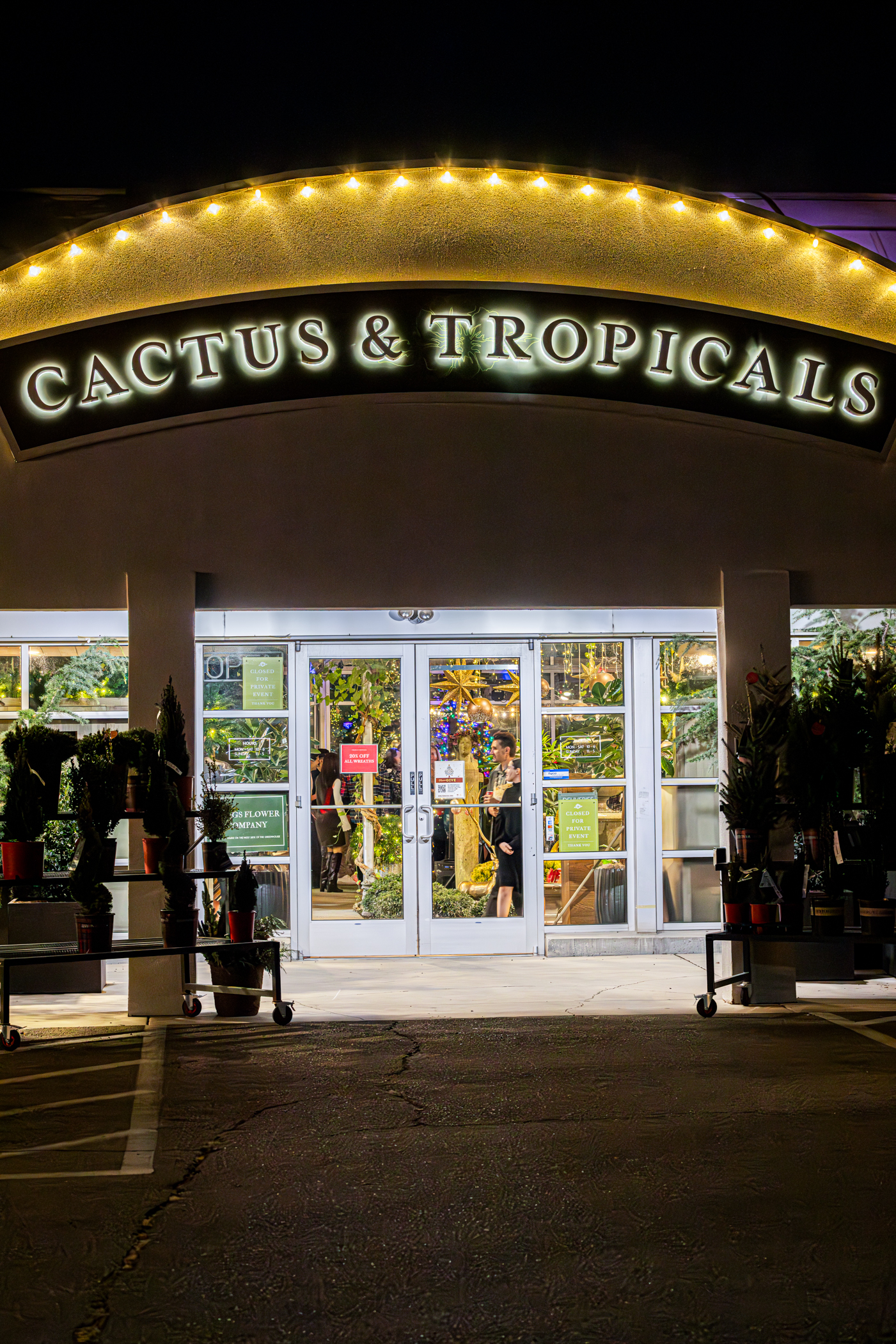 Cactus and Tropicals Events
Draper, Utah
November 20, 2025


DerekBrad.com