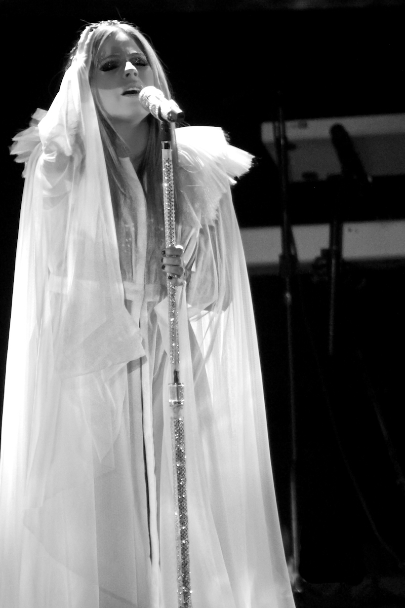 Avril Lavigne Head Above Water Tour Derek Brad Photography