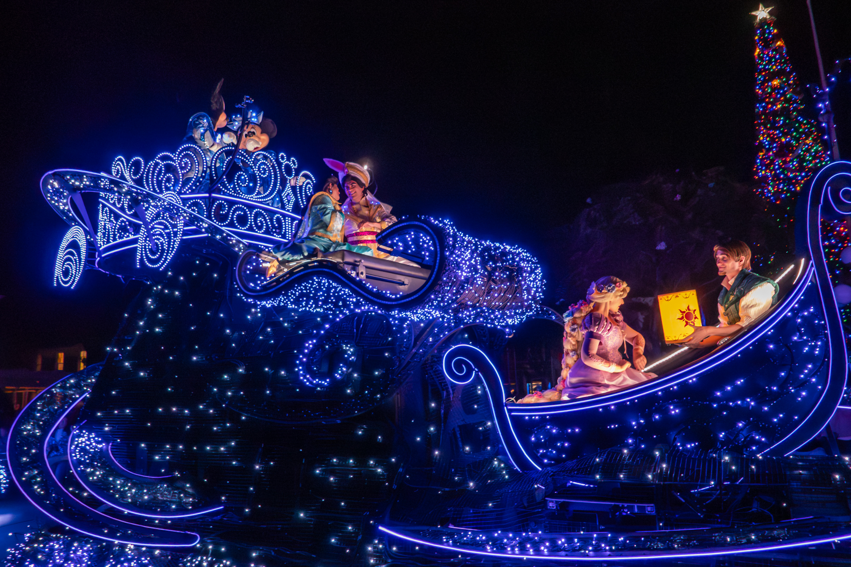 Disney Starlight: Dream the Night Away
Magic Kingdom
Walt Disney World
Florida
November 4, 2025


DerekBrad.com