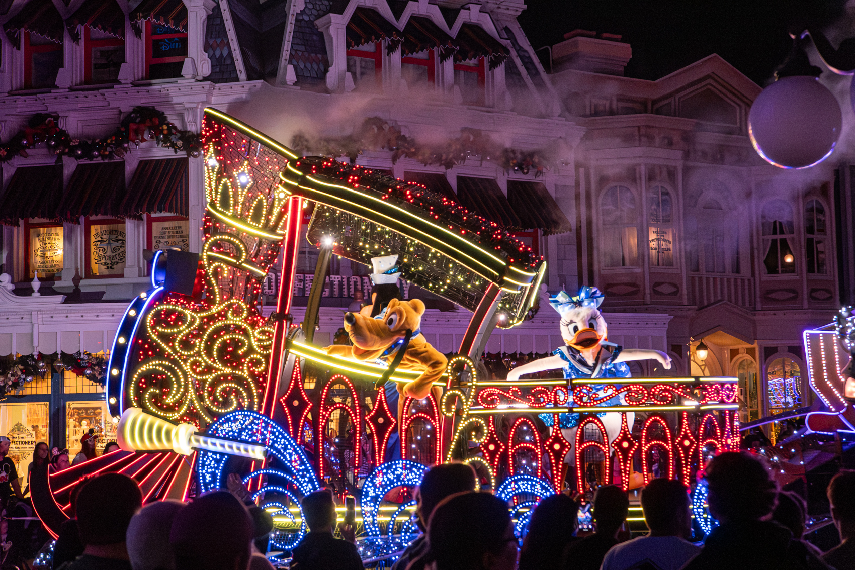 Disney Starlight: Dream the Night Away
Magic Kingdom
Walt Disney World
Florida
November 4, 2025


DerekBrad.com