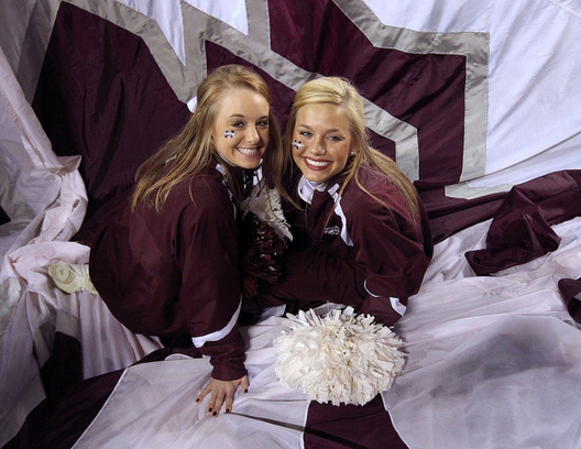 Mississipi State University Cheerleaders